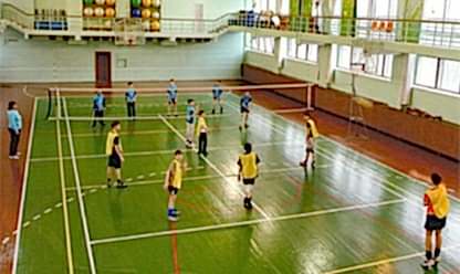 Играй в волейбол в Городе спорта